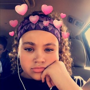 Meet your Posher, Anastacia